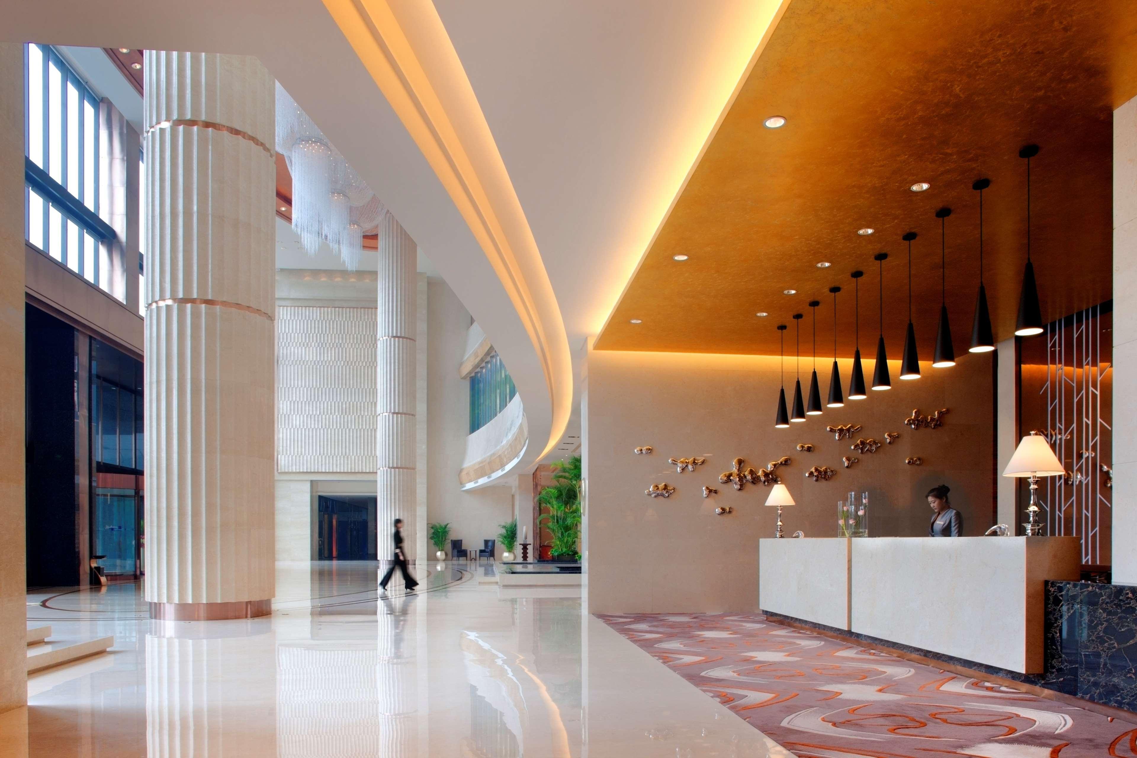 Radisson Blu Plaza Chongqing Hotel Interior photo