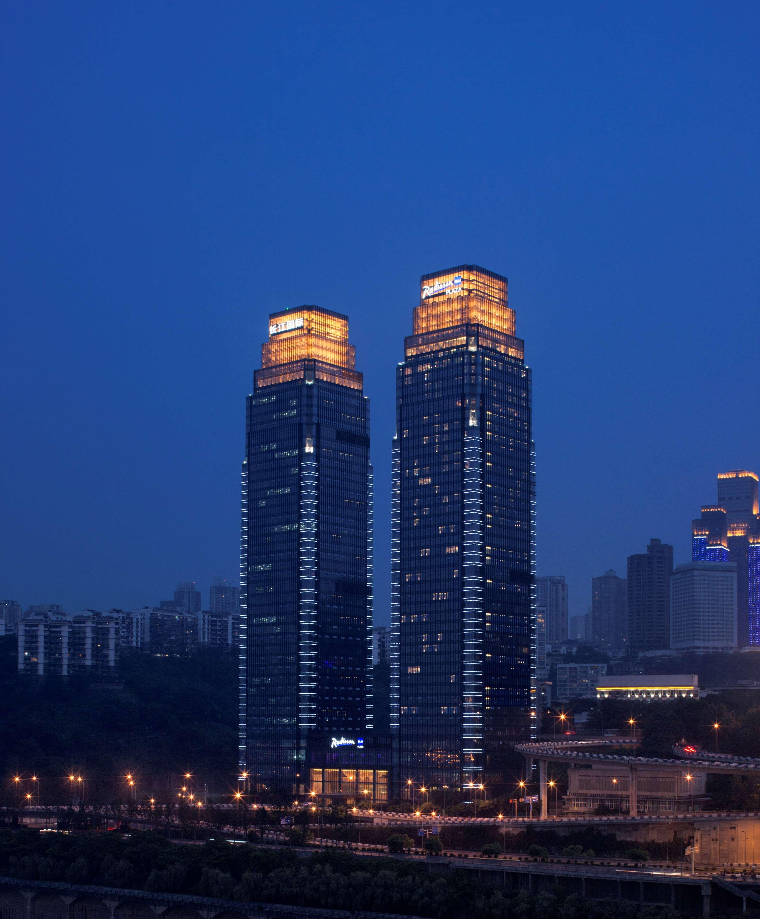 Radisson Blu Plaza Chongqing Hotel Exterior photo